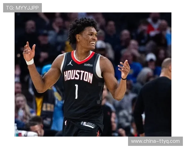 火箭防守进化：阿门汤普森串联攻防，残阵韧性成西部变量