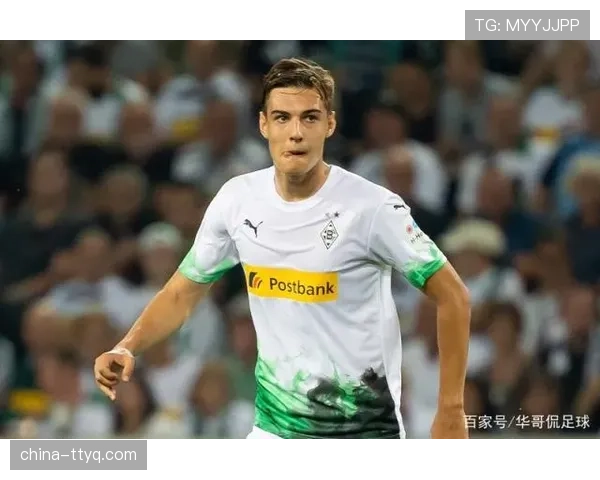 替补席的守望：记录门兴老将诺伊豪斯在伤病恢复期的日常